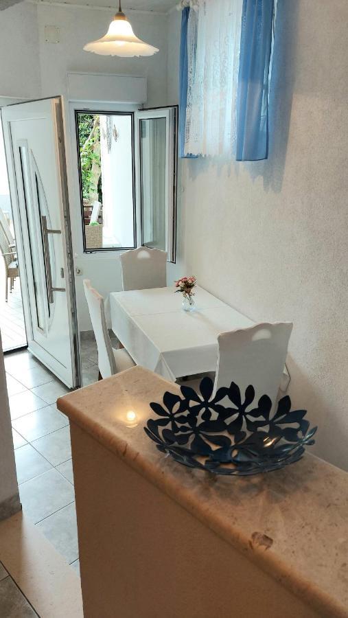 Apartment Jerolima Dugi Rat Extérieur photo